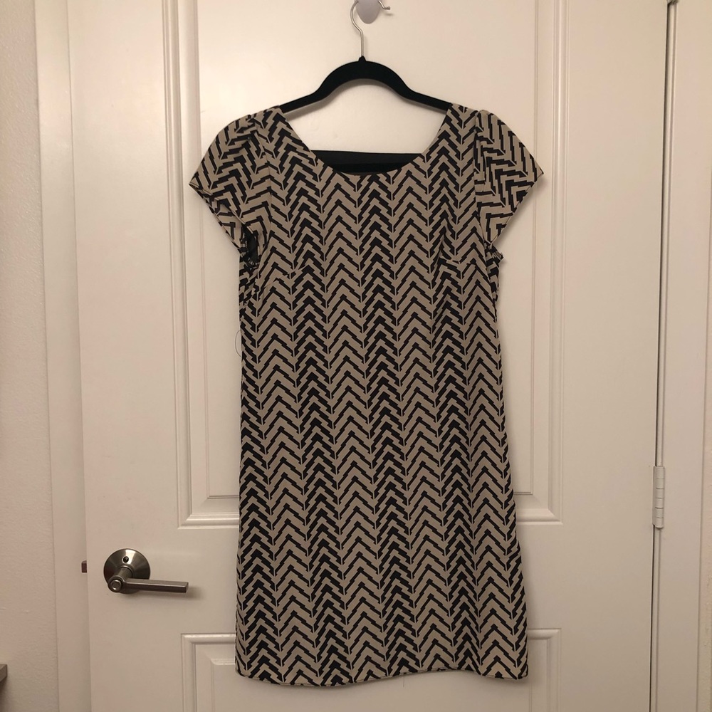 Cute chevron shift dress